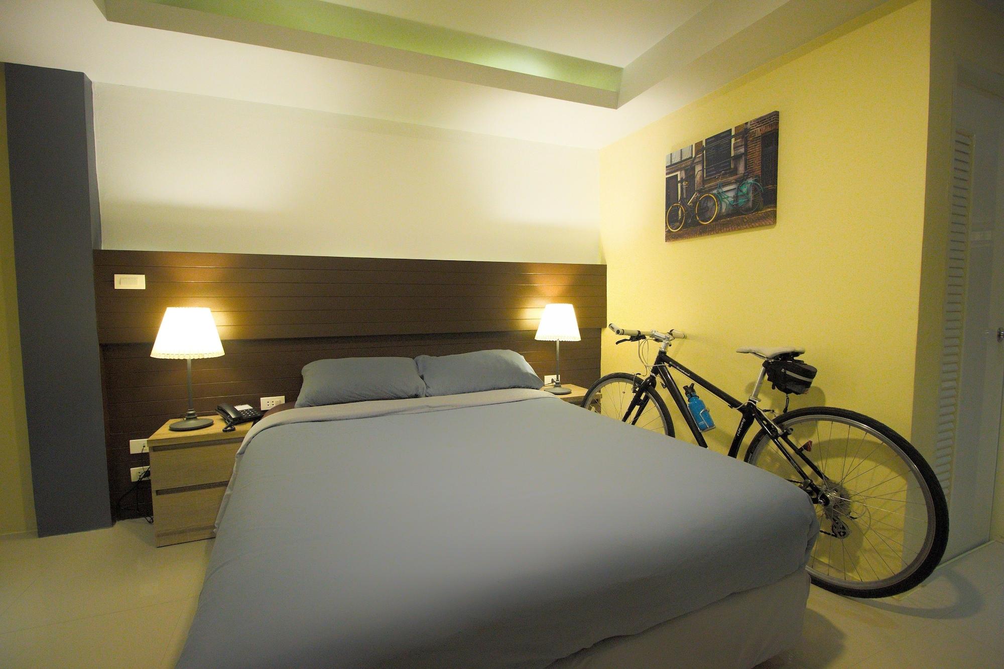 The Avail Hotel Пра Након Си Аютая Екстериор снимка