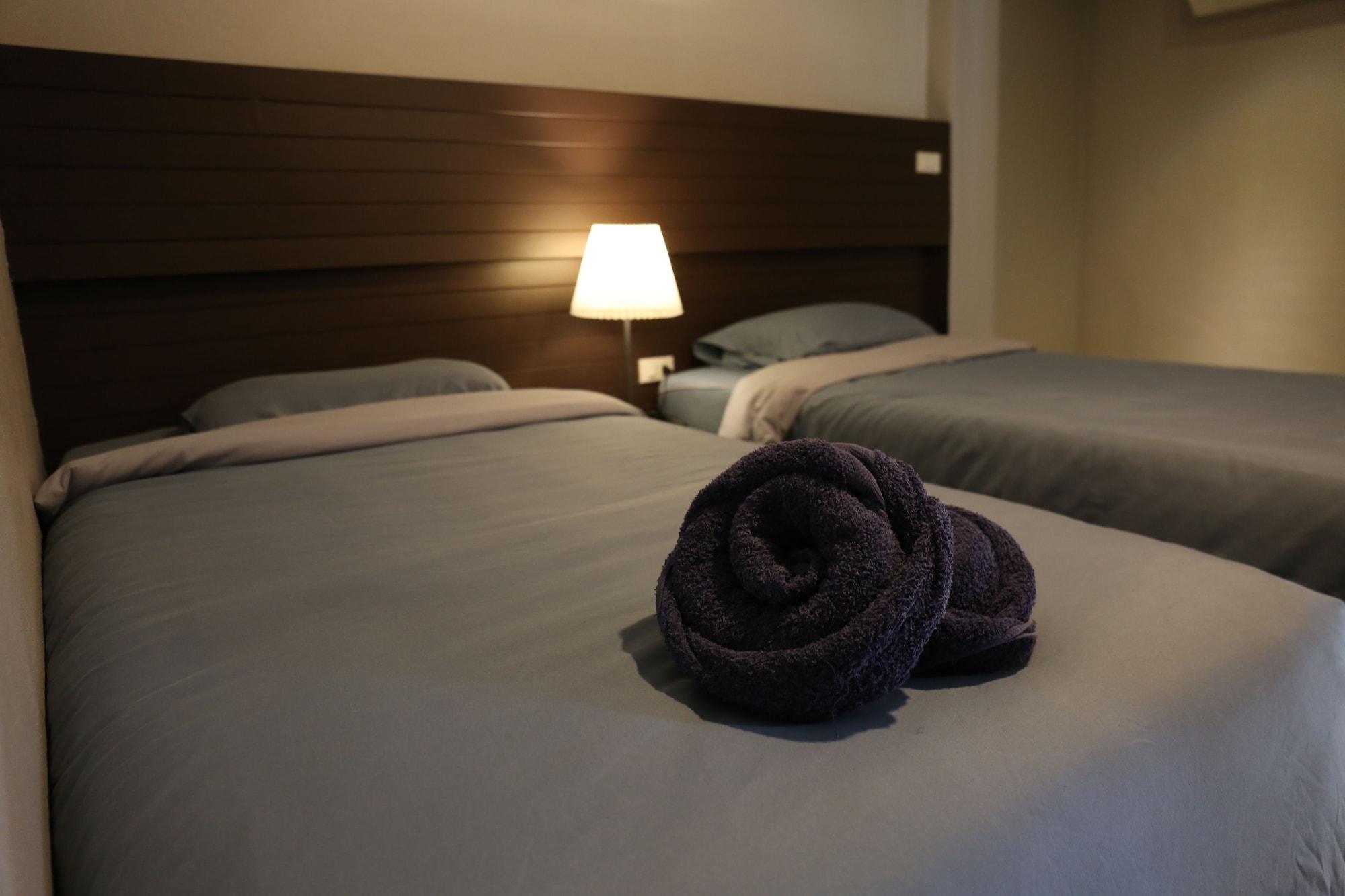 The Avail Hotel Пра Након Си Аютая Екстериор снимка