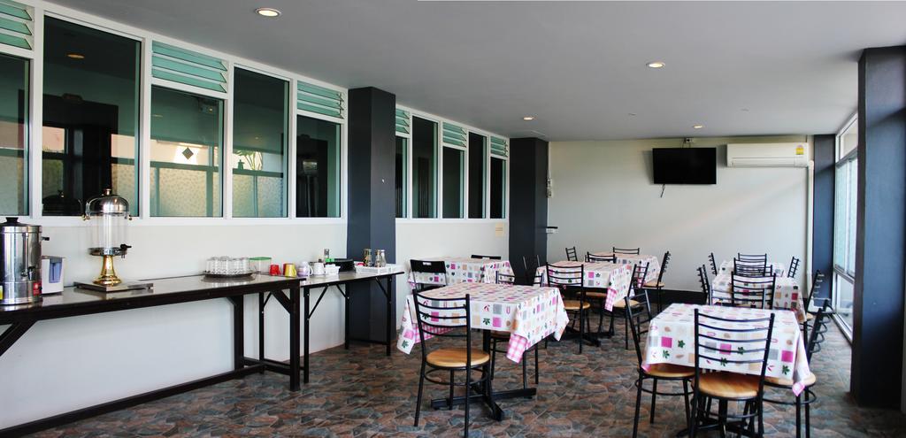 The Avail Hotel Пра Након Си Аютая Екстериор снимка