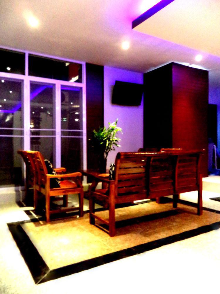 The Avail Hotel Пра Након Си Аютая Екстериор снимка
